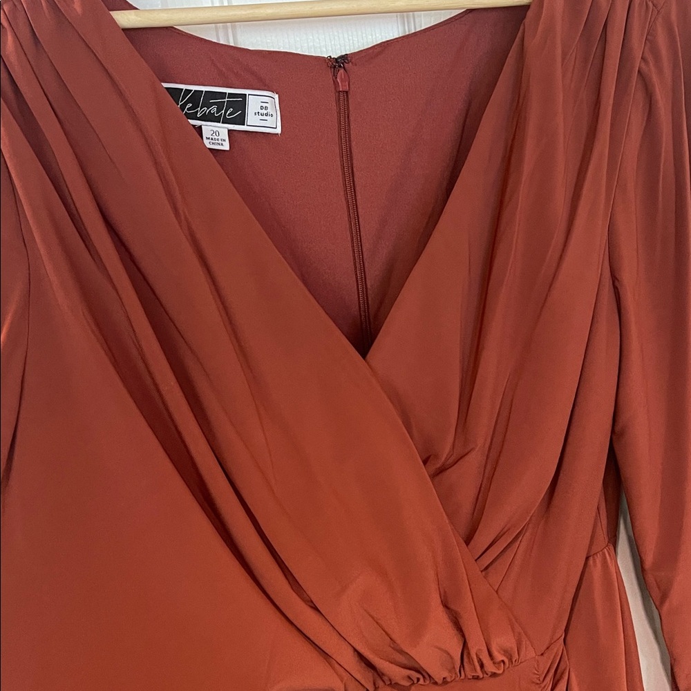 NWT Davids Bridal Cinnamon Long Sleeve Gown Plus Size 20 - Picture 6 of 13